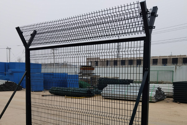 1751270308795377.jpg 保定护栏网厂.jpg