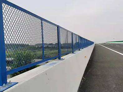 1751364355789904.jpg 护栏3.jpg