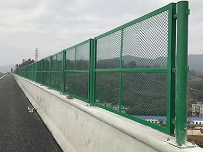 1751364360739374.jpg 护栏4.jpg